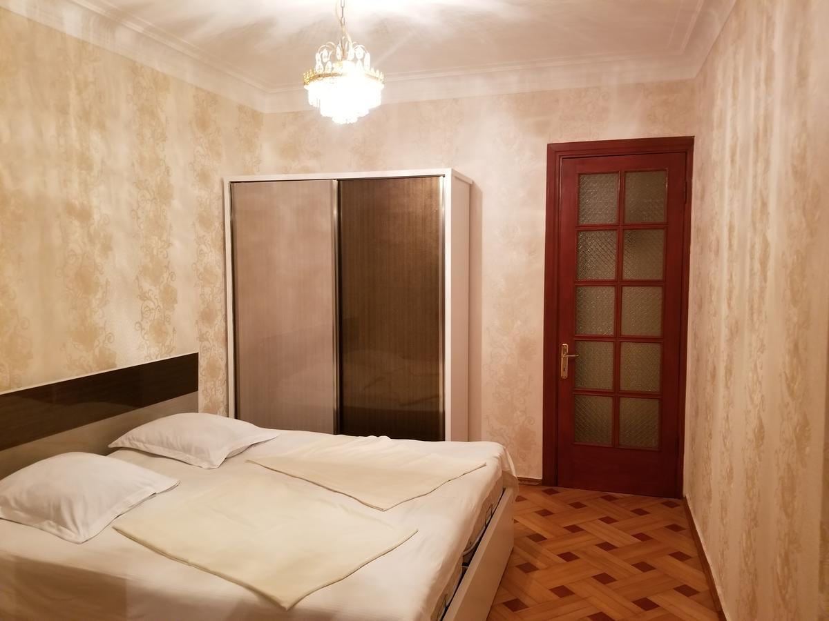 Апартаменты На Руставели Батуми Экстерьер фото